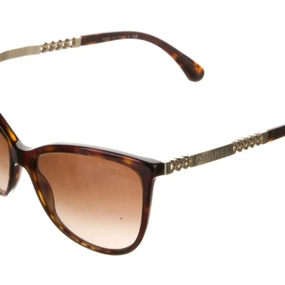 Chanel Chain link Accent sunglasses